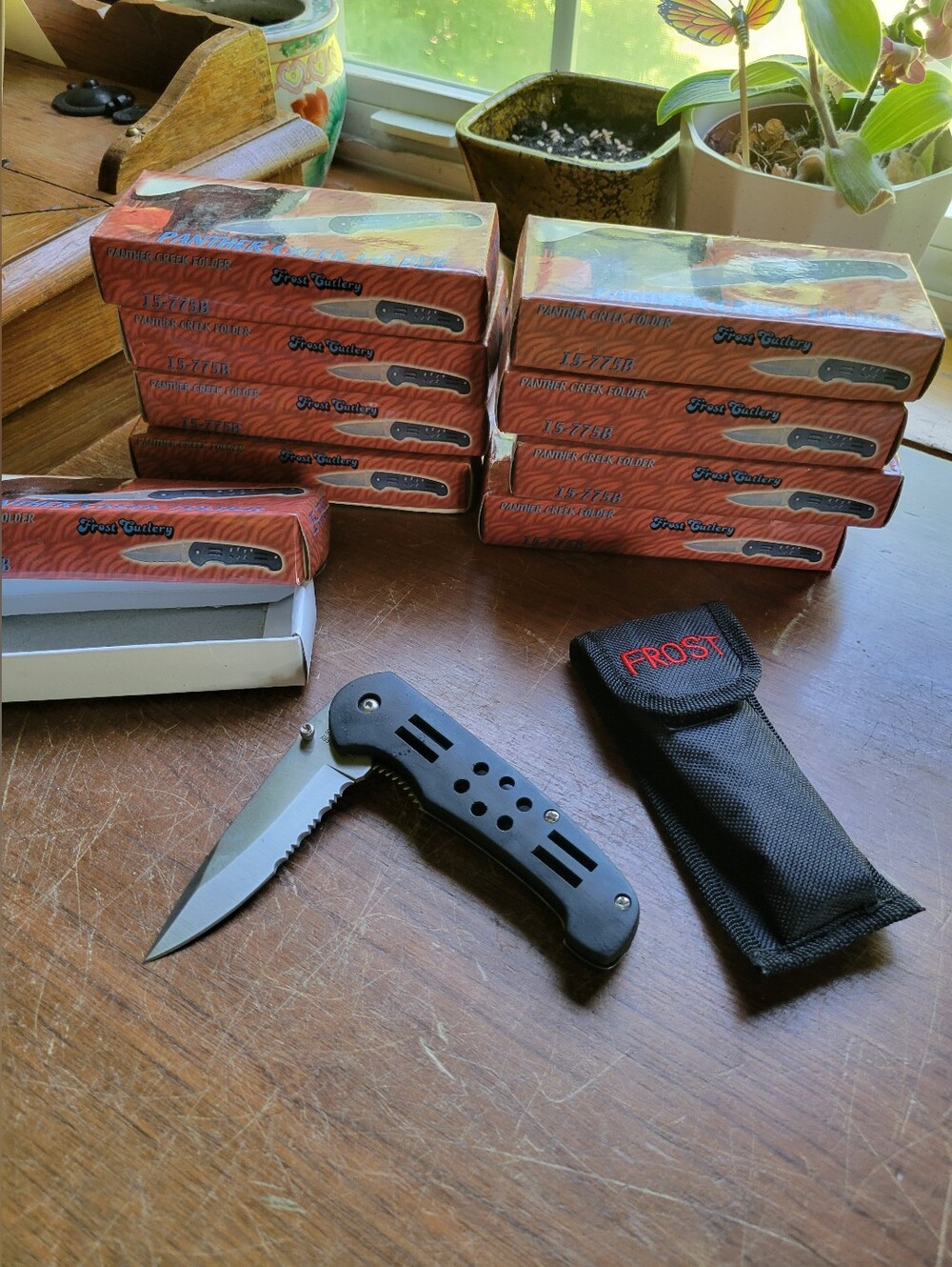 8 New Frost Cutlery Panther Creek Folder 440 Stainless Knife w/ Box & Sheath